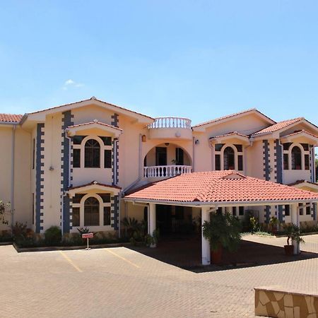 Tara Suites Nairobi Buitenkant foto