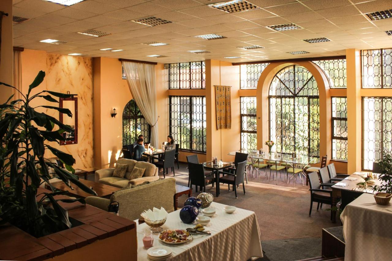 Tara Suites Nairobi Buitenkant foto